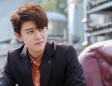 开云体育入口-蓝衣突围，当高卢雄鸡在绿军的狂潮中啄出生路