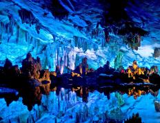 开云平台-绿茵风暴，乌拉圭强势拿下曼联，伊布表现堪称教科书