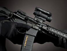 开云体育在线-银翼撕裂高原铁壁，乔治斩获40+率深圳击溃卫冕冠军掘金