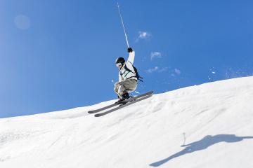 开云体育中国-强势表现撕破老东家防线，乔治杀手本色展露无遗