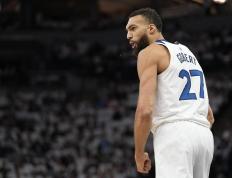 开云体育平台APP-戈贝尔赛后评分拉满，新疆队争冠战胜出吉林队