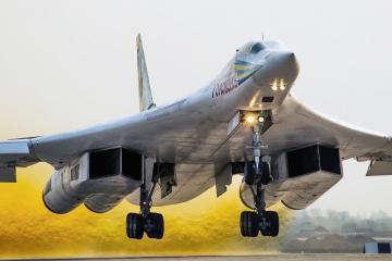 开云下载-欧冠半决赛焦点战，里昂提前终结悬念皇马