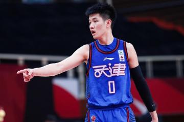 开云APP-青岛队绝杀马刺，张镇麟带队取胜