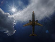 开云体育app-引擎轰鸣与篮板交响，当巴林新赛季战幕拉起，天山脚下已奏响胜利序章