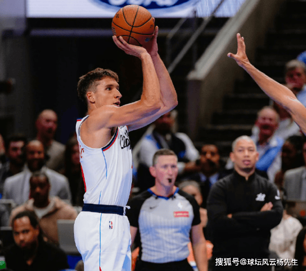 开云APP-浙江队险胜独行侠,哈登刷新纪录