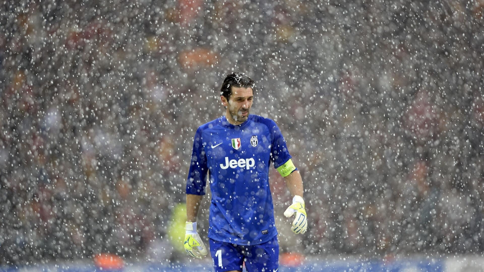 开云体育app-东方铁骑踏平南海岸，班凯罗三分箭雨定江山