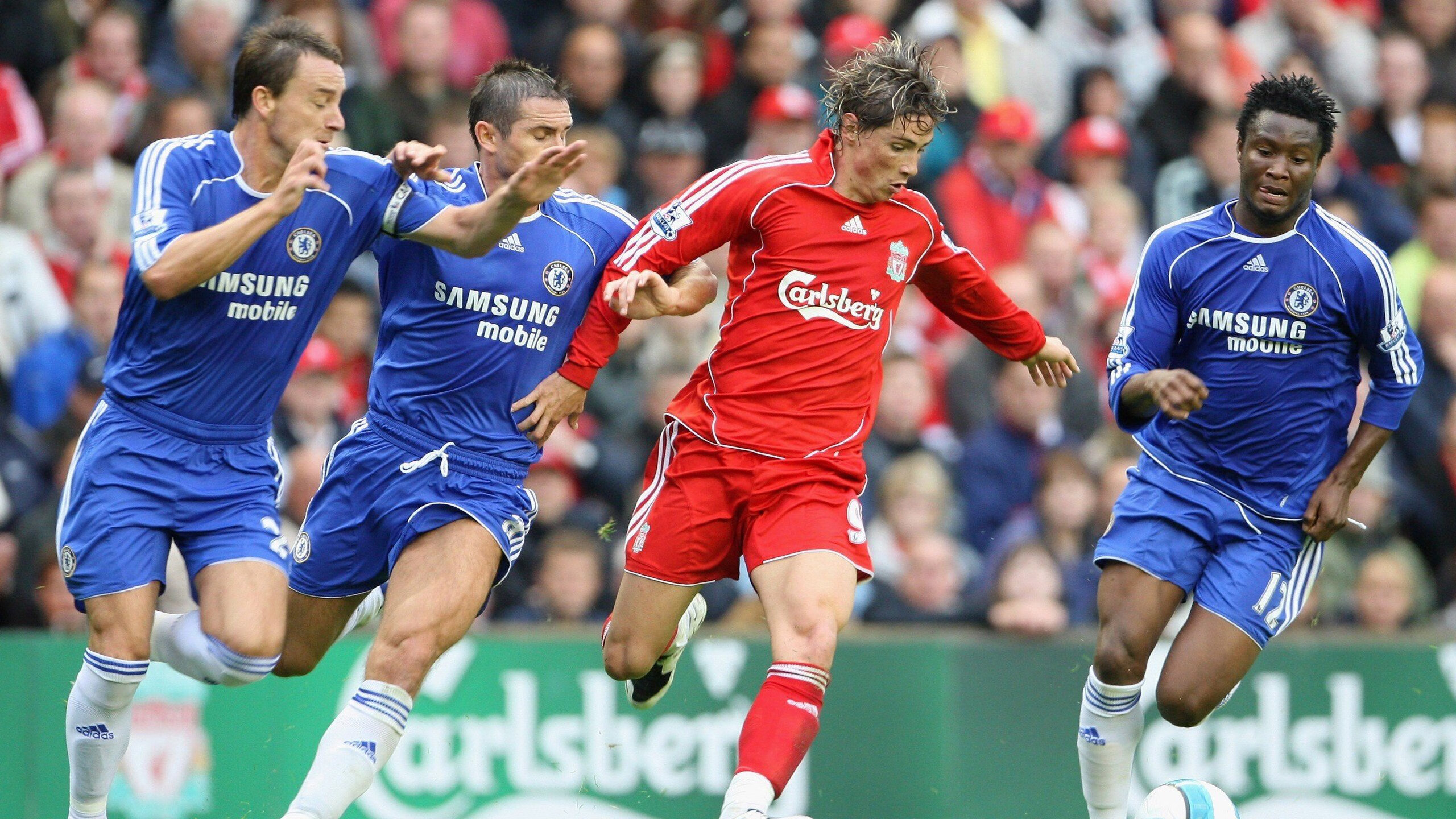 开云体育中国-陨落与新生，团队铁壁与孤星璀璨的时代辩证