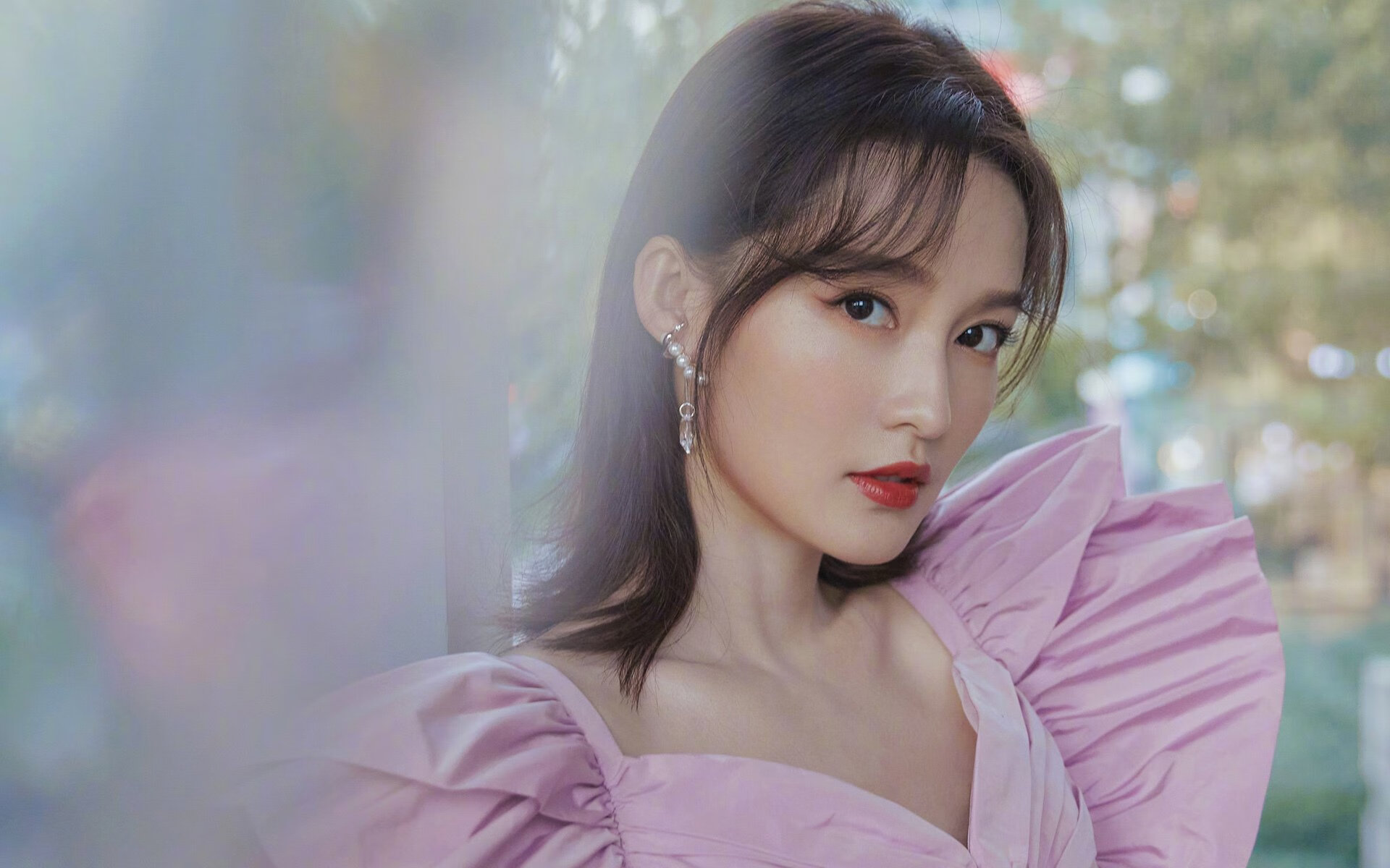 开云体育app-赛道与球场的辉映，F1街道赛之夜见证杰伦格林关键战不手软